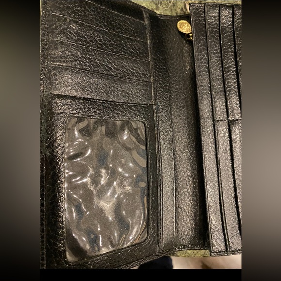 CHANEL Bi- Fold Leather Wallet - Picture 8 of 10